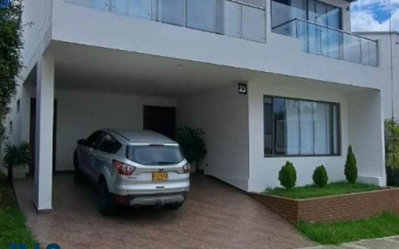 Casa en El Retiro en Retiro Campestre