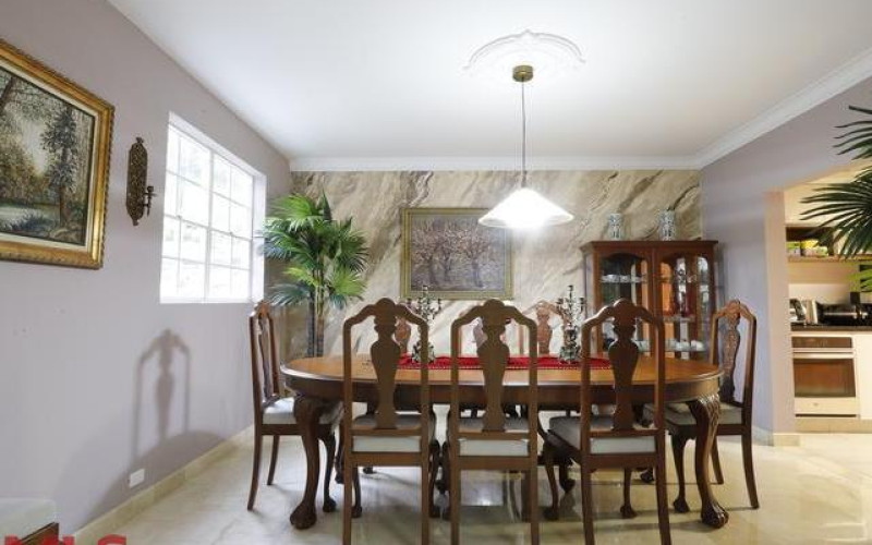 Casa en Medellín en Los Naranjos