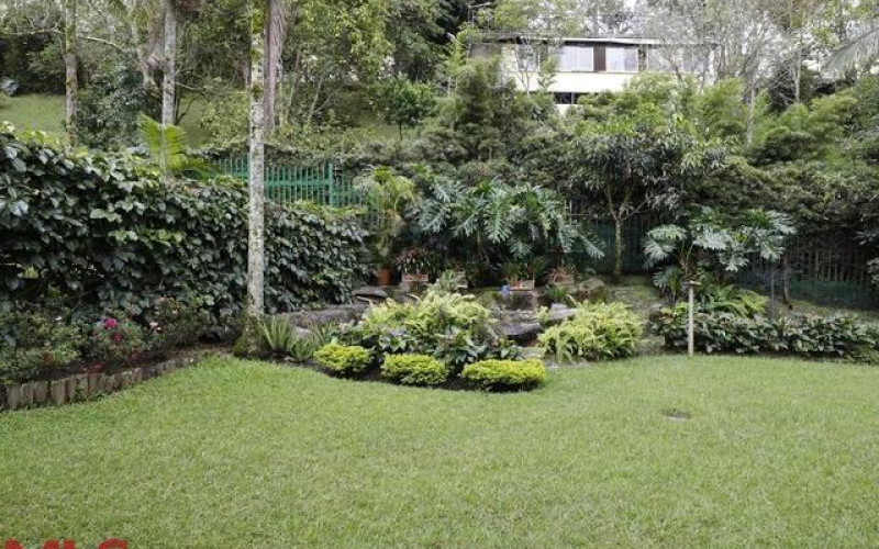 Casa en Medellín en Los Naranjos