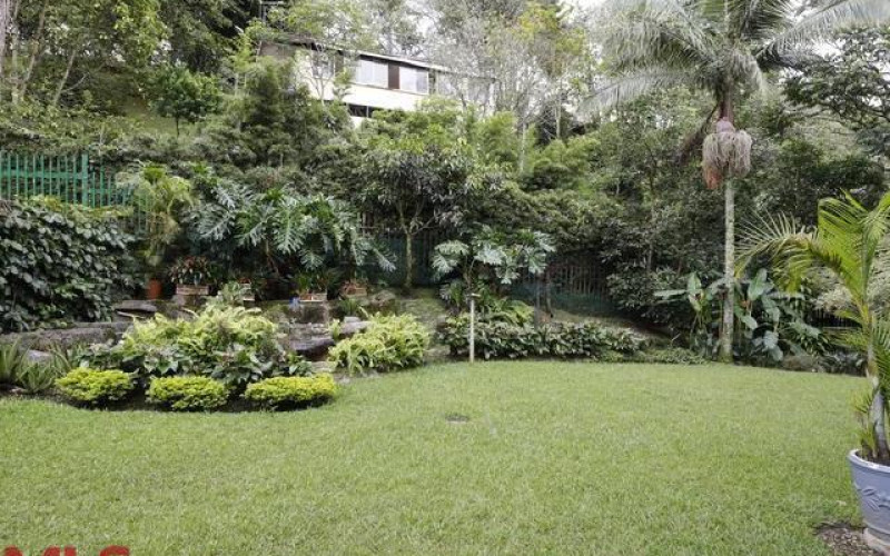 Casa en Medellín en Los Naranjos
