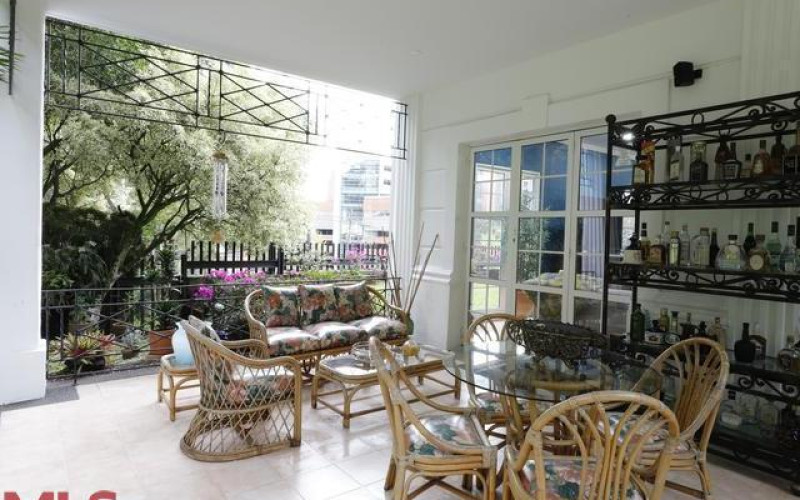Casa en Medellín en Los Naranjos