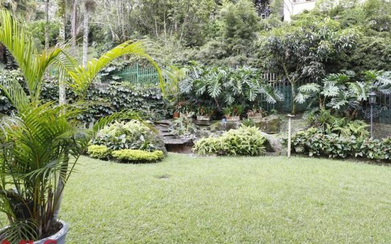 Casa en Medellín en Los Naranjos