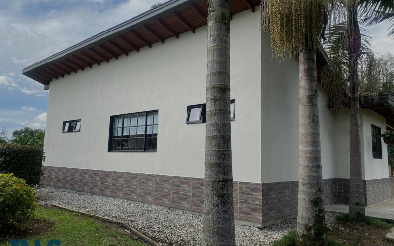 Casa en Rionegro en Aeropuerto