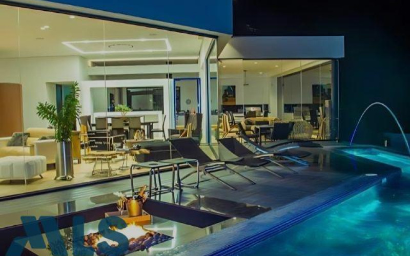 Casa en Medellín en Las Palmas