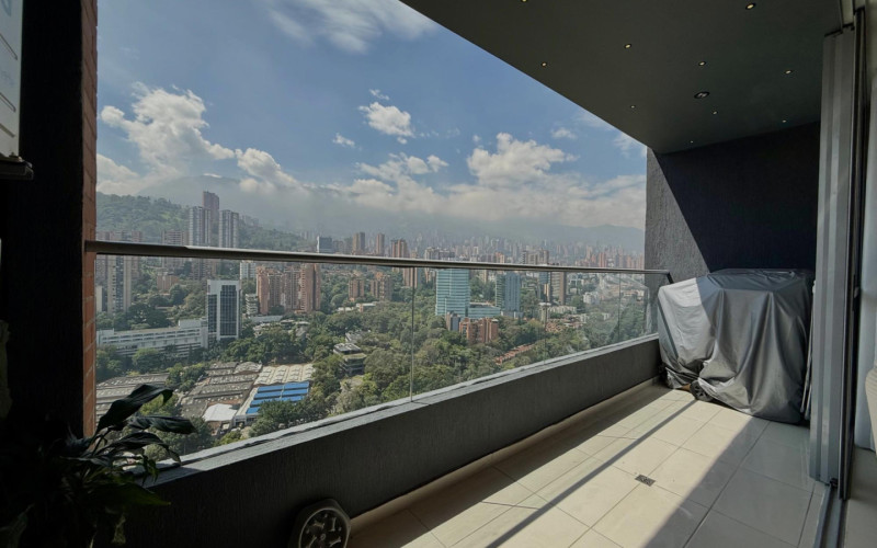 Apartamento en Medellín en Ciudad del Rio