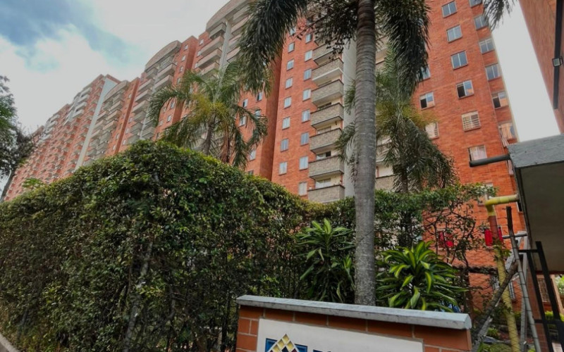 Apartamento en Medellín en Los Colores