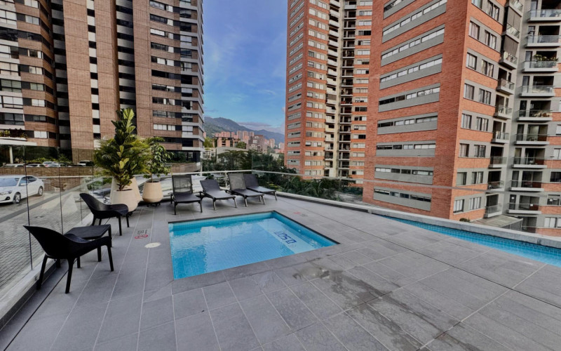 Apartamento en Medellín en Altos del Poblado