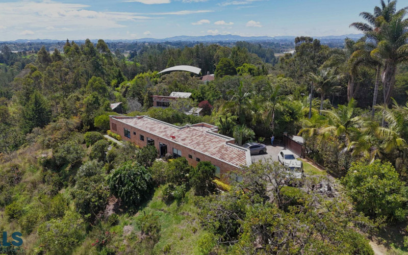 Casa en Rionegro en Aeropuerto