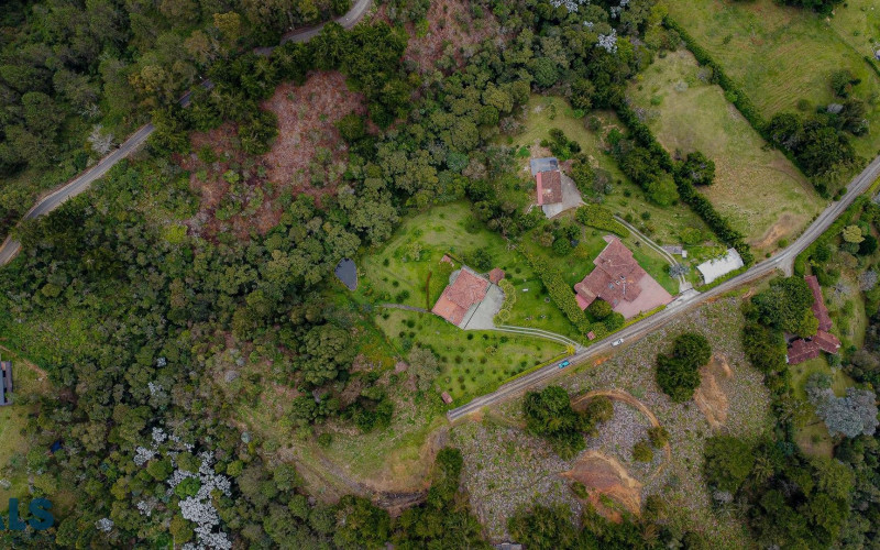 Casa en Rionegro en Aeropuerto