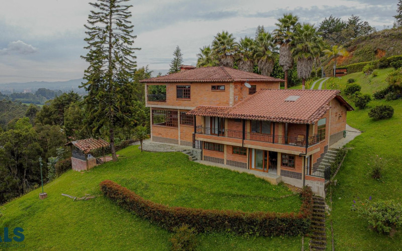 Casa en Rionegro en Aeropuerto