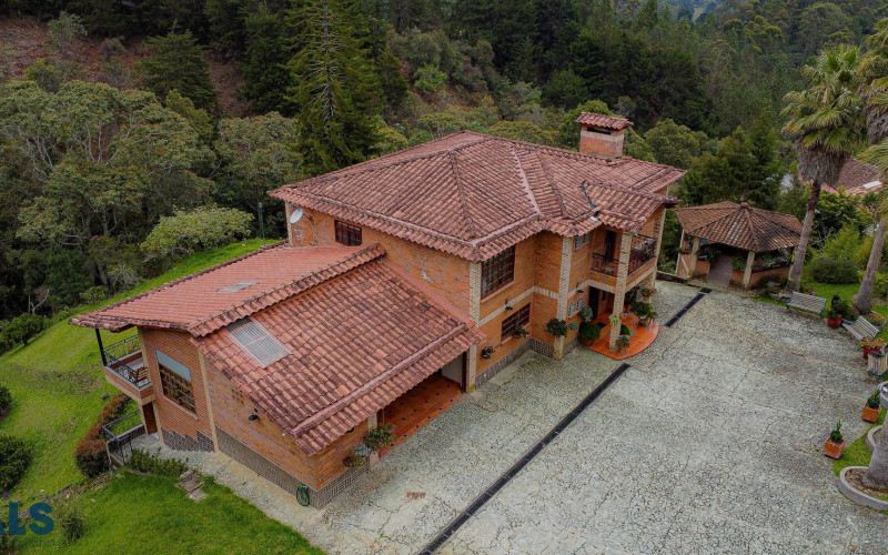 Casa en Rionegro en Aeropuerto