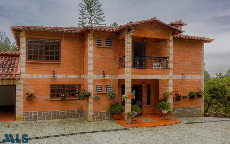 Casa en Rionegro en Aeropuerto