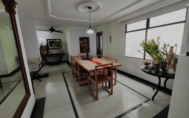 Apartamento en Medellín en Laureles