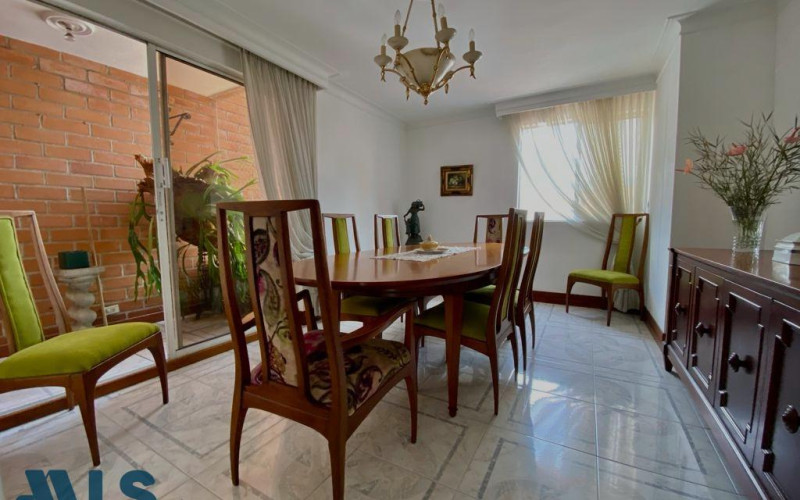 Apartamento en Medellín en Laureles