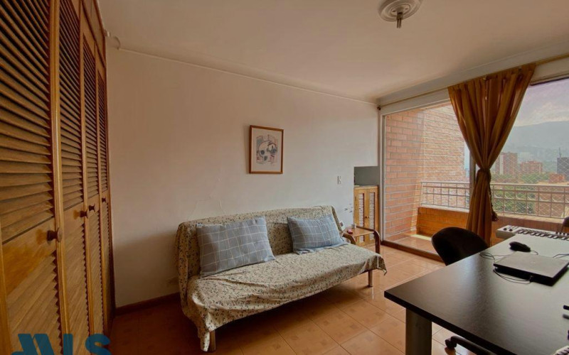 Apartamento en Medellín en Laureles