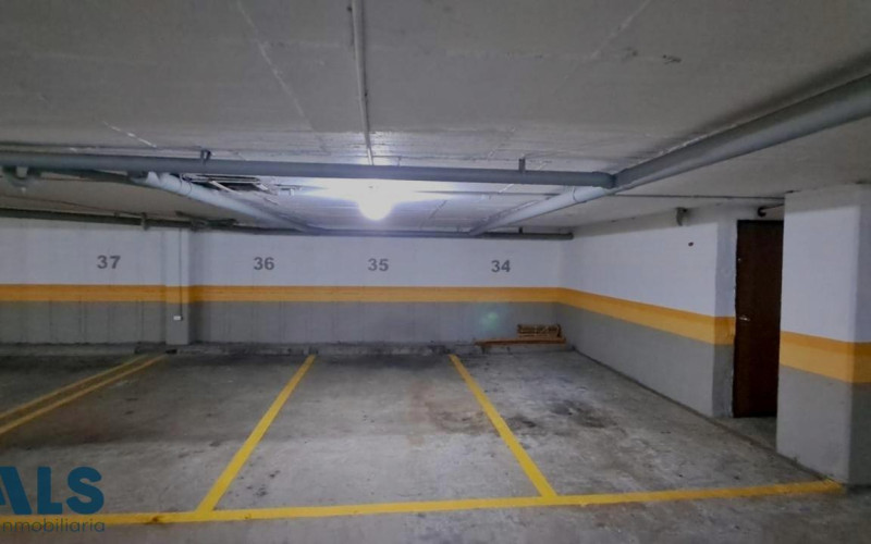 Apartamento en Medellín en Altos del Poblado