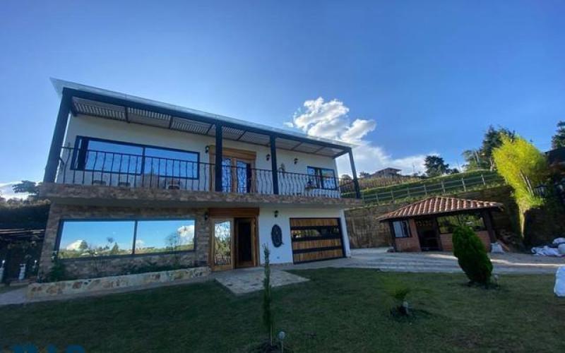 Casa en Rionegro en Aeropuerto