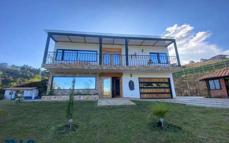 Casa en Rionegro en Aeropuerto