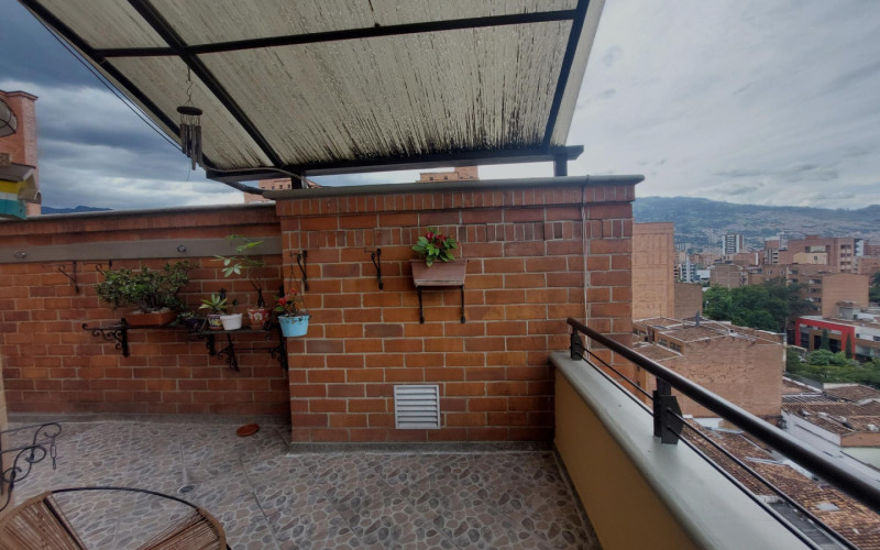 Apartamento en Medellín en Laureles