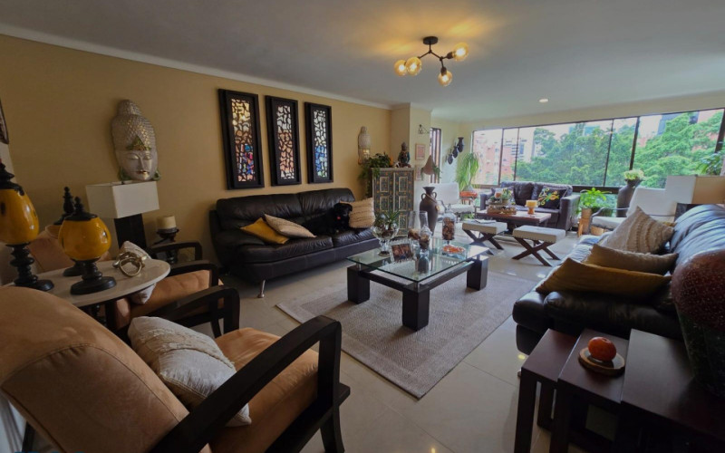 Apartamento en Medellín en Oviedo