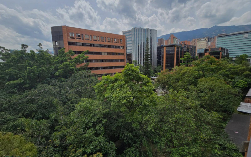 Apartamento en Medellín en Oviedo