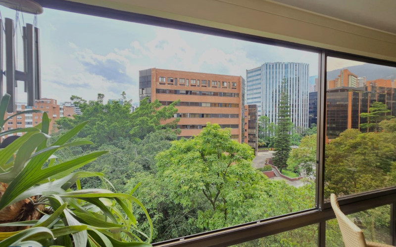 Apartamento en Medellín en Oviedo
