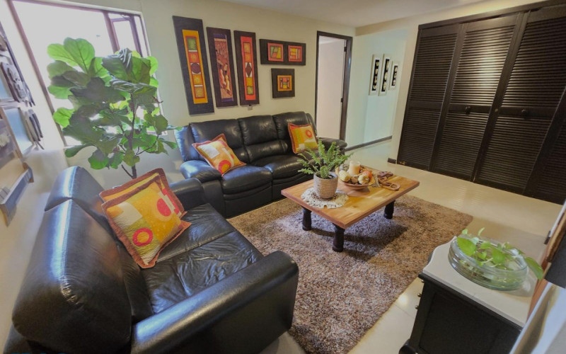 Apartamento en Medellín en Oviedo