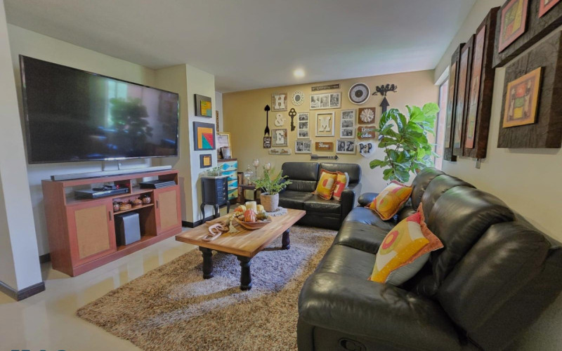 Apartamento en Medellín en Oviedo
