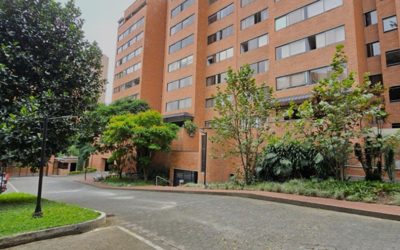 Apartamento en Medellín en Oviedo