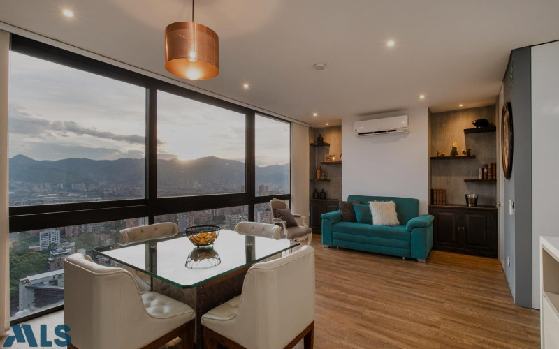 Apartamento en Medellín en Las Lomas Nº 1
