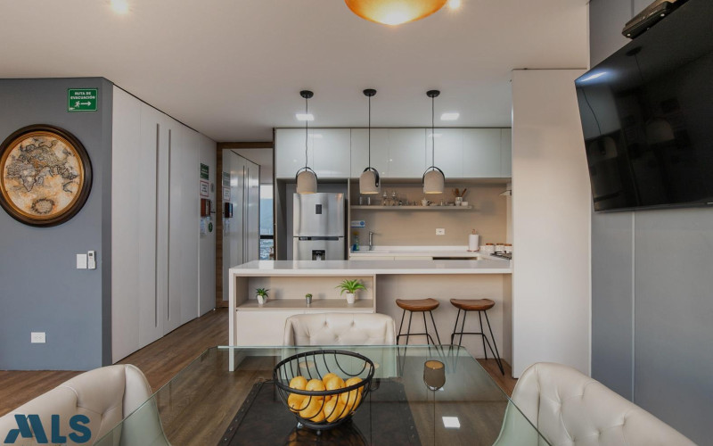 Apartamento en Medellín en Las Lomas Nº 1