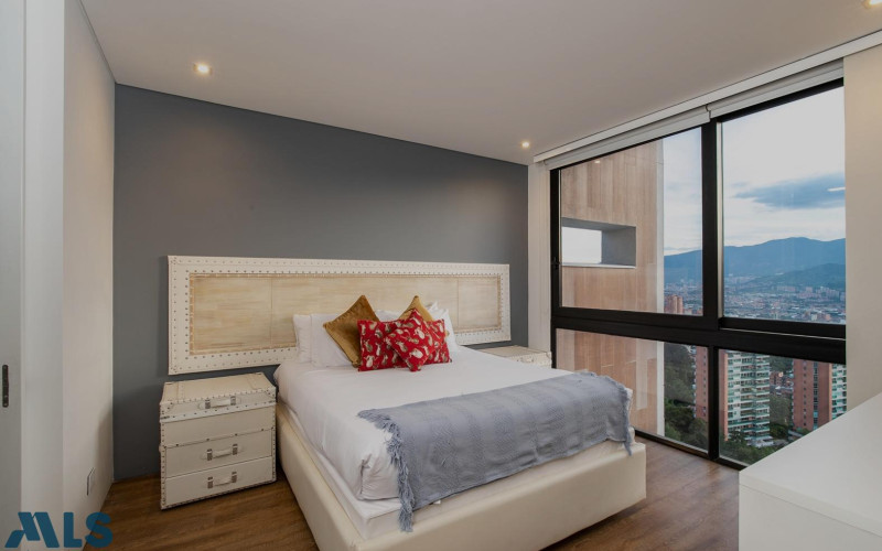 Apartamento en Medellín en Las Lomas Nº 1