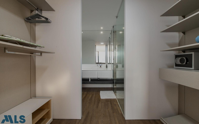 Apartamento en Medellín en Las Lomas Nº 1