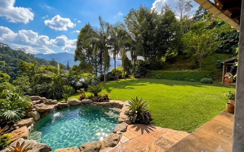 Monte Azul Country House – Luxury, Nature & Spacious Living in La Doctora, Sabaneta