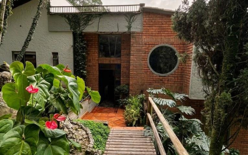 Monte Azul Country House – Luxury, Nature & Spacious Living in La Doctora, Sabaneta