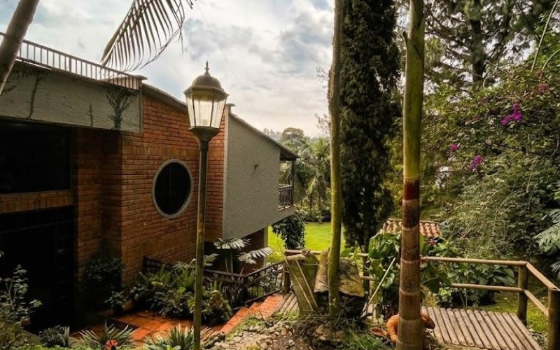 Monte Azul Country House – Luxury, Nature & Spacious Living in La Doctora, Sabaneta
