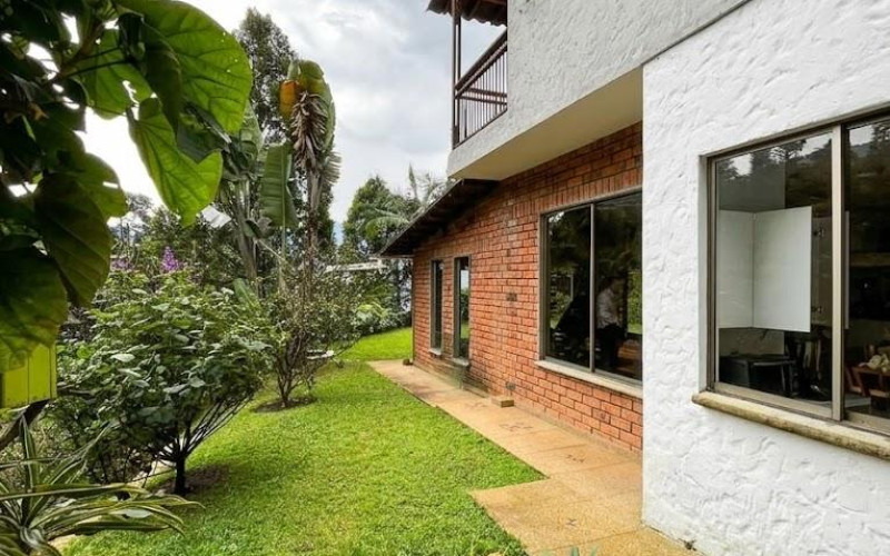 Monte Azul Country House – Luxury, Nature & Spacious Living in La Doctora, Sabaneta