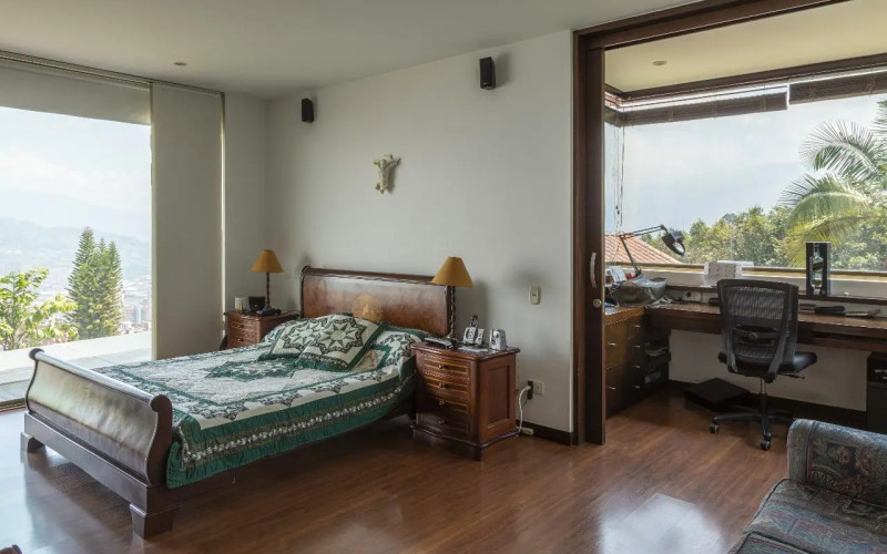 Luxury Country Home for Sale in Sabaneta, Medellín