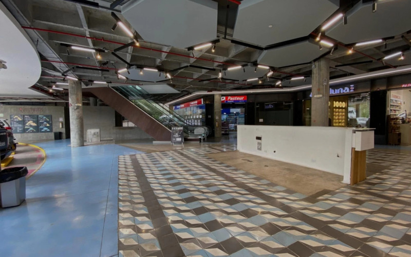 Local Comercial en Envigado en Loma de Benedictinos
