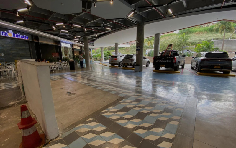Local Comercial en Envigado en Loma de Benedictinos