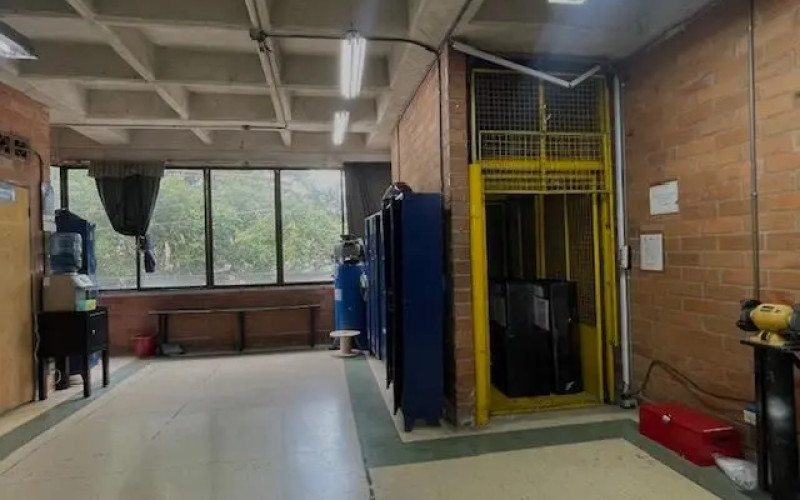 Bodega en Medellín en Barrio Colombia
