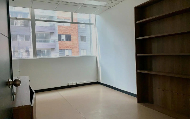 Oficina en Medellín en Ciudad del Rio