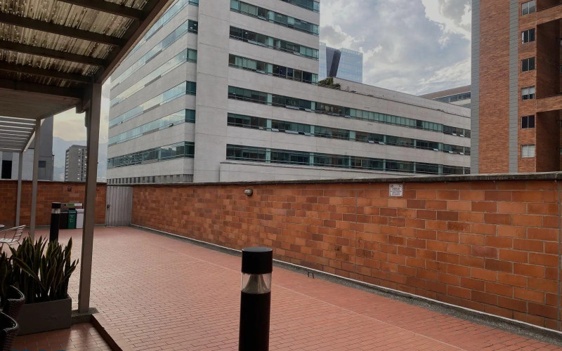Oficina en Medellín en Ciudad del Rio