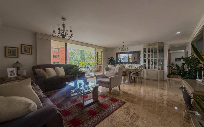 Apartamento en Medellín en Las Lomas Nº 1