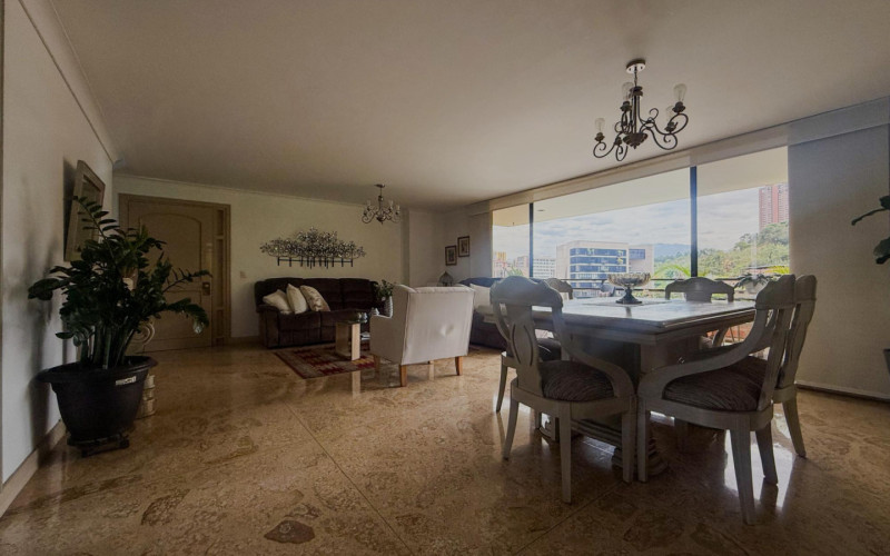 Apartamento en Medellín en Las Lomas Nº 1
