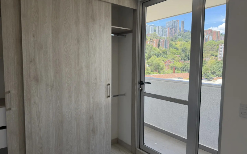 Apartment for Sale in San Diego, El Poblado | 57 sq m with Balcony & City View