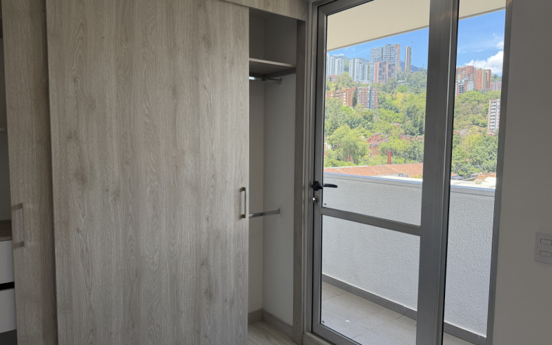 Apartment for Sale in San Diego, El Poblado | 57 sq m with Balcony & City View