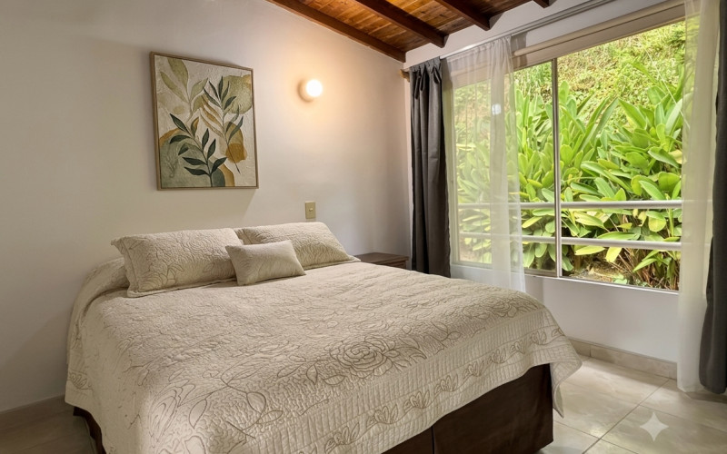 CASA FAMILIAR EN VENTA - ENVIGADO CERCA A MAYORCA