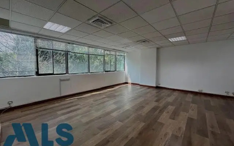 Oficina en Medellín en La Aguacatala