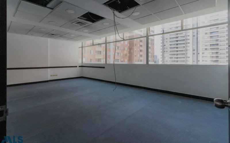 Oficina en Medellín en Ciudad del Rio